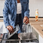 Febreze Air Mist Air Freshener Spray, Odor-Fighting Room Spray, Air Fresheners for Home and Bathroom and Kitchen, Aerosol Can, Crisp Fall Breeze Scent, 8.8oz, 1 Count - Image 4