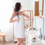 Utopia Towels 6 Pack Medium Bath Towel Set, 24 by 48 Inches, 500 GSM 100% Ring Spun Cotton, Lightweight and Highly Absorbent Quick Drying Premium Towels for Hotel, Spa and Bathroom, White - Image 3