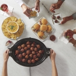 Hamilton Beach Slow Cooker, Extra Large 10 Quart, Stay or Go Portable With Lid Lock, Dishwasher Safe Crock, Black (33195) - Image 2