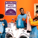 Tide Laundry Detergent Liquid, Original Scent, HE Compatible, 100 Loads, 132 fl oz, Tide Laundry Detergent, Liquid Laundry Detergent (Packaging May Vary) - Image 4